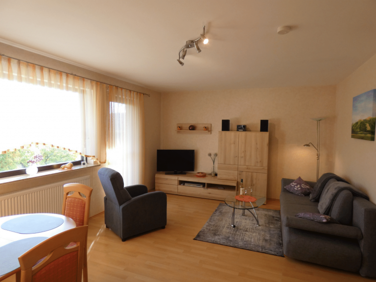 Wohnzimmer in der Ferienwohnung Schachen